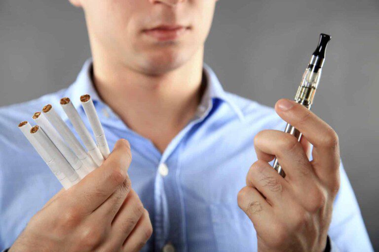 Fumer, tabac, e-cigarette, e-cig, électronique, cigarette, risque, identique, assureurs, questionnaire, santé, risques, code, ex-fumeurs, prêt,