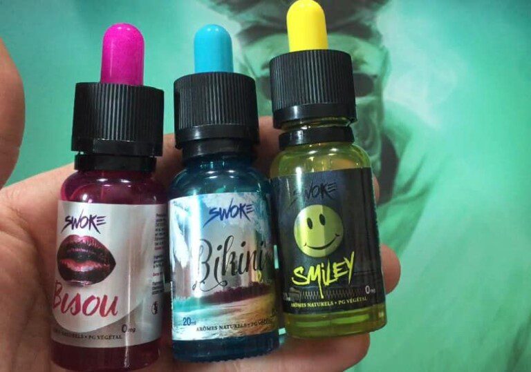 liquide, juice, e-liquide, review, revue, test, vidéo, swake, français, Smiley , bisou, bikini, bleu, rose, jaune, icigstore, paradis, amour,