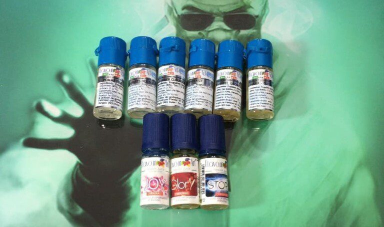 test, revue, review, liquide, e-liquide, juice, flavour art, italien, italie, nouvelle, gamme, e-motion, absolut-vapor, joy, storm, glory,