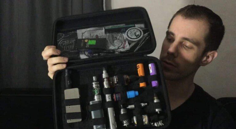 revue,review,test,reviewer,vidéo,movie,pochette,sacoche,vape,matériel,unikaze,XL,deluxe,fumytech,transport,protection,proteger,vapotrend,voyage