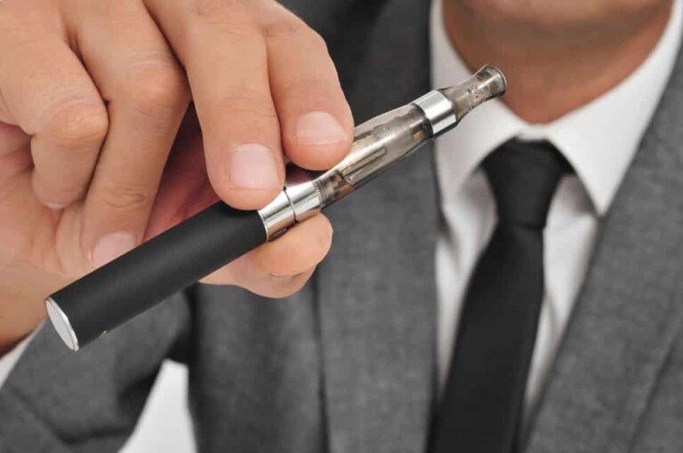Quebec Cigarette électronique un régime dictateur