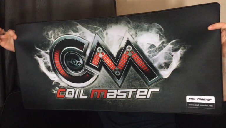 Revue du tapis pour reconstructibles le Coil Master Mat