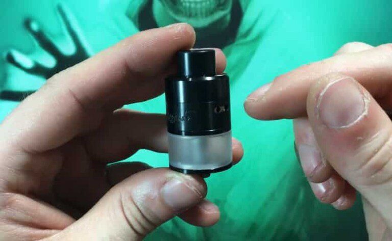 Revue Atomiseur Avocado 24 mm RTA de GeekVape